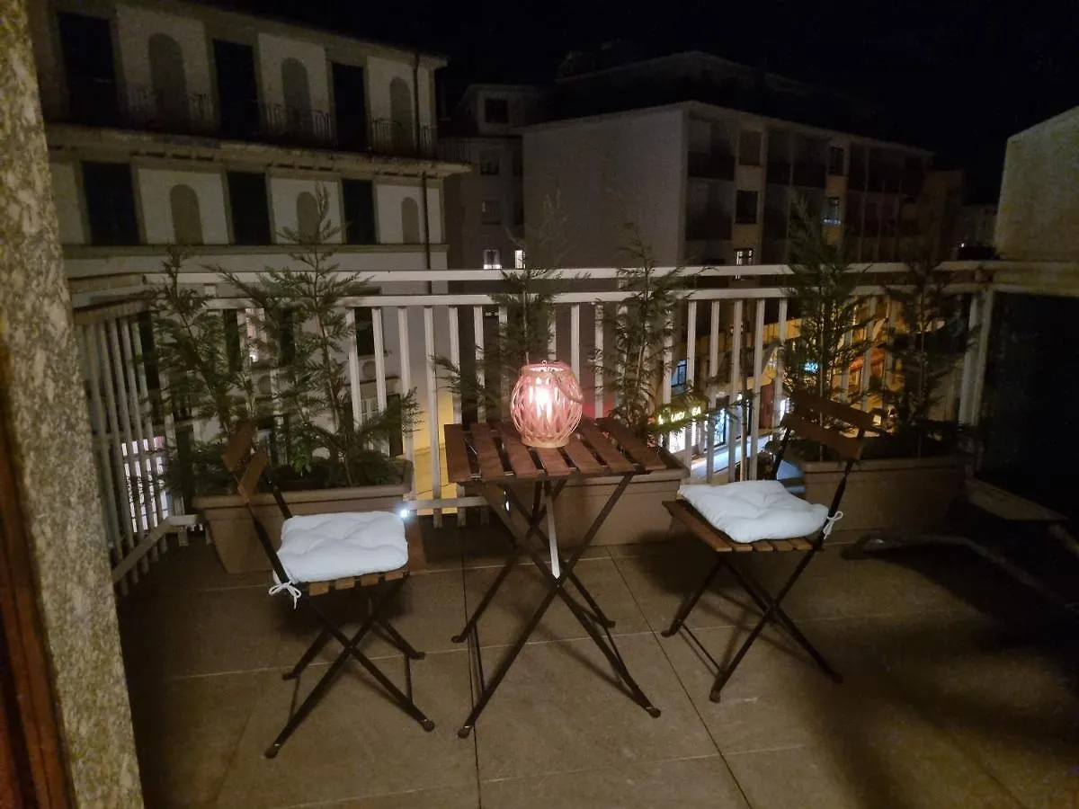 Apartment Ferienwohnung Mary House Sondrio Italien