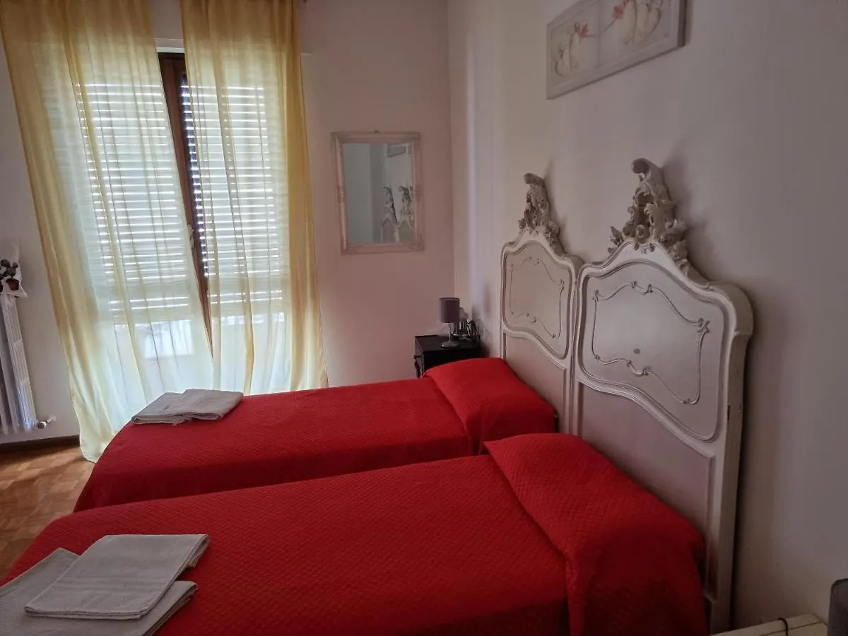 Apartment Ferienwohnung Mary House Sondrio Italien