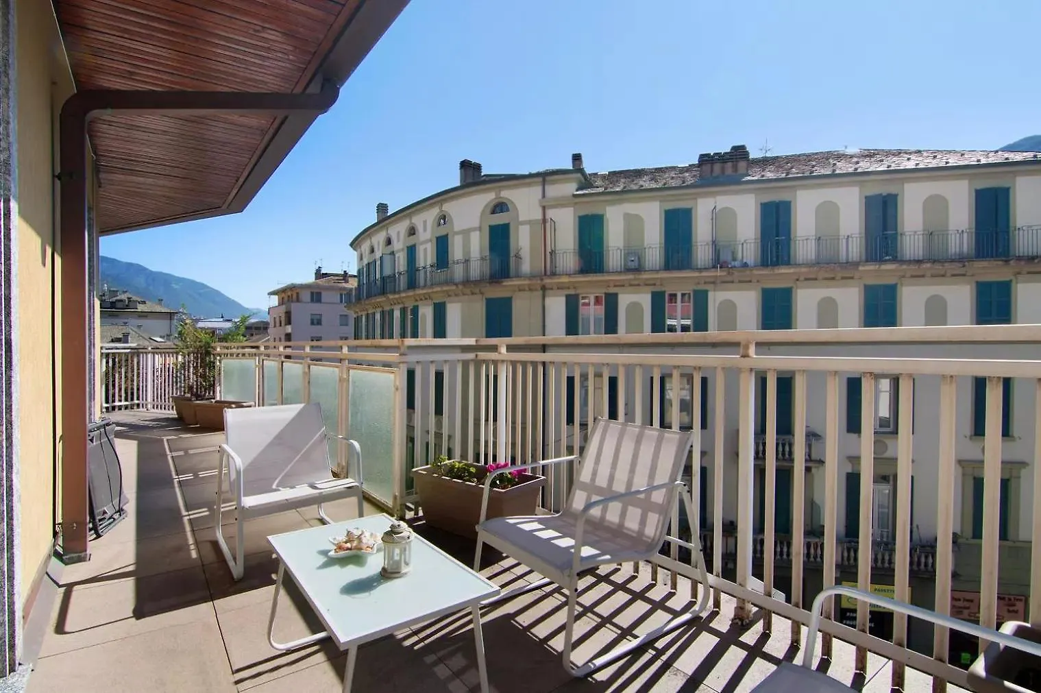 Apartment Ferienwohnung Mary House Sondrio Italien