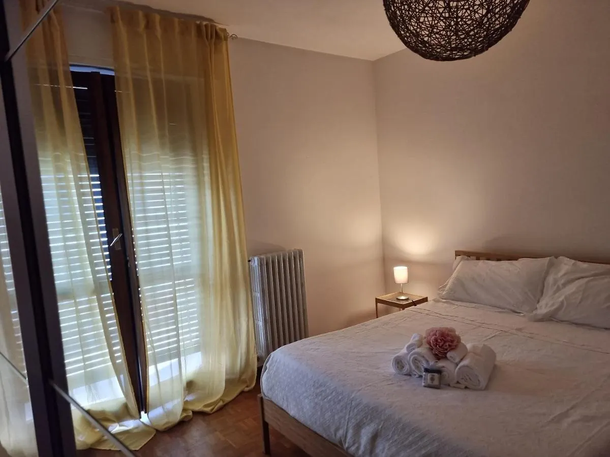 Mary House Apartment Sondrio Italy