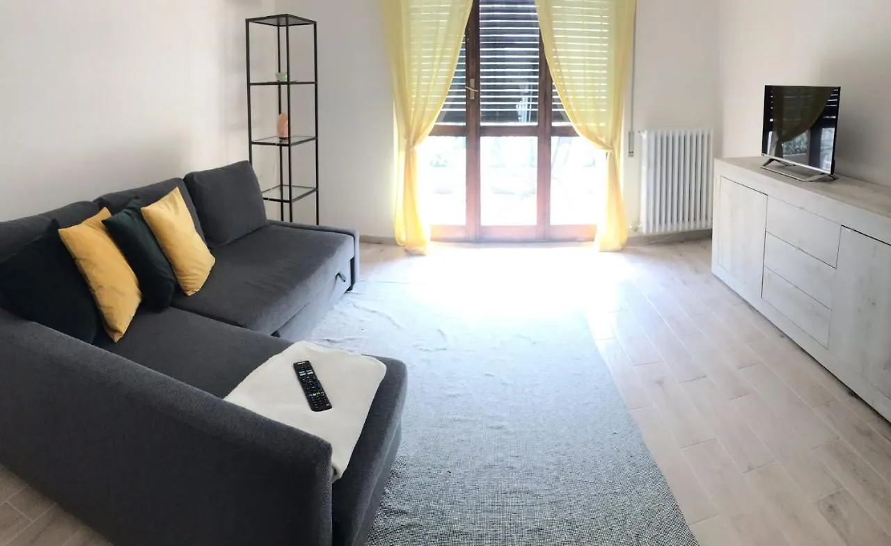 Mary House Apartment Sondrio