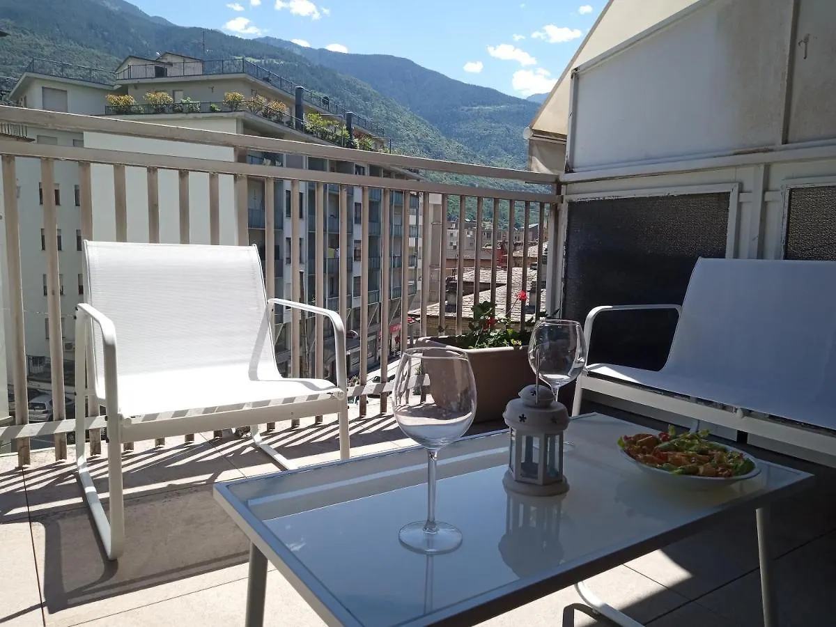 Mary House Apartment Sondrio 0*,